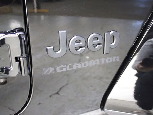 New 2026 Jeep Gladiator Sport image 33