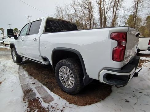 Used 2021 Chevrolet Silverado 2500 High Country w/ Z71 Off-Road Package image 6