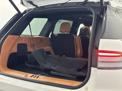 Certified 2023 Lincoln Aviator Black Label w/ Dynamic Handling Package image 8