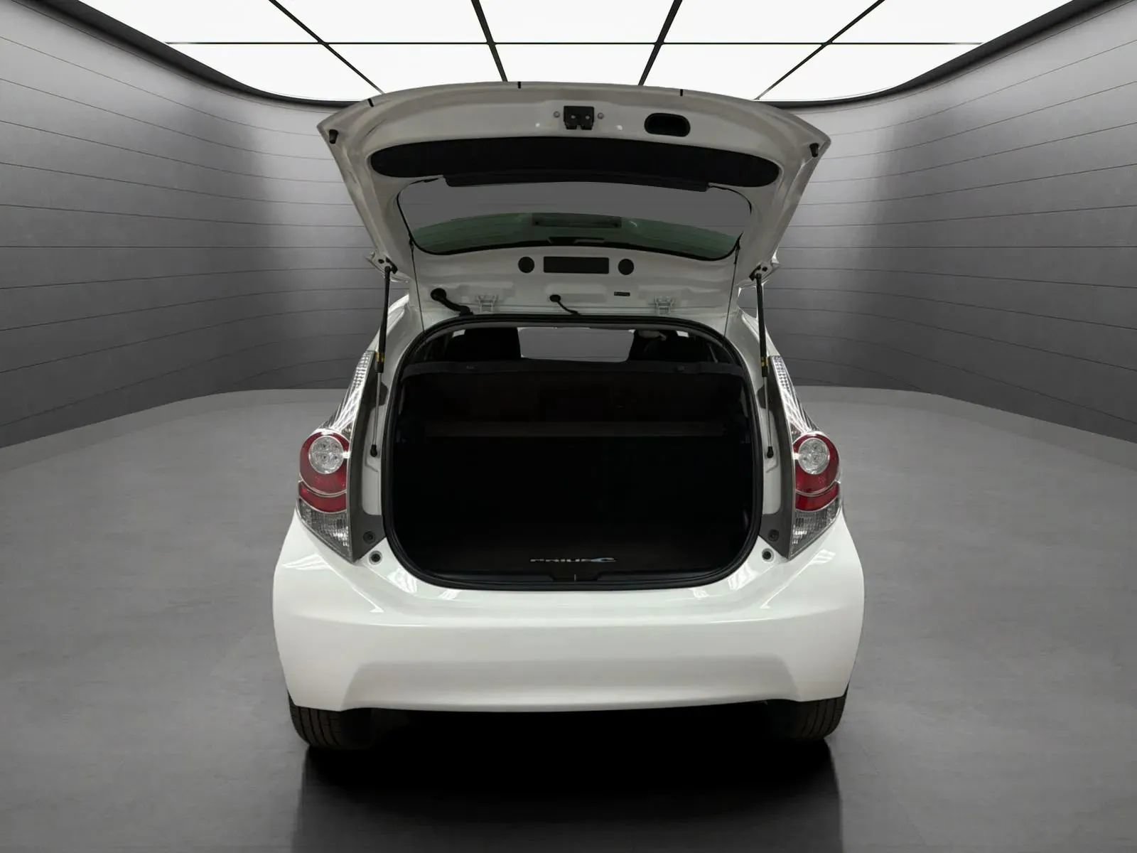 Used 2013 Toyota Prius C Two FWD image 18