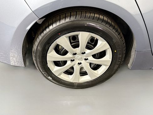 Used 2024 Toyota Corolla LE image 32