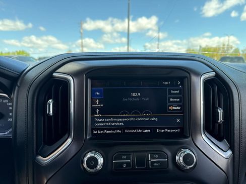 Used 2020 GMC Sierra 2500 AT4 w/ AT4 Preferred Package AWD/4WD image 18