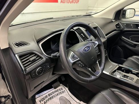 Used 2019 Ford Edge Titanium w/ Cold Weather Package image 21