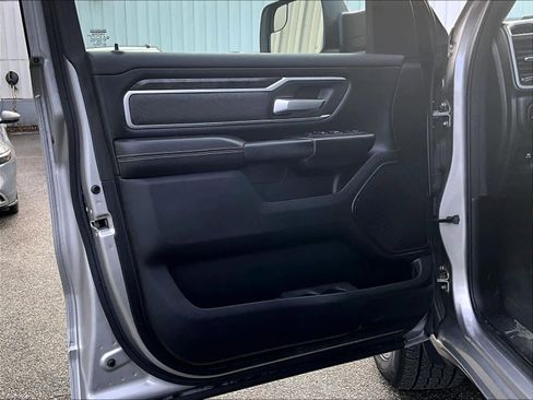 Used 2019 RAM 1500 Big Horn image 9