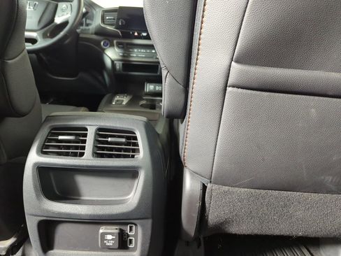 Certified 2022 Honda Passport TrailSport image 31