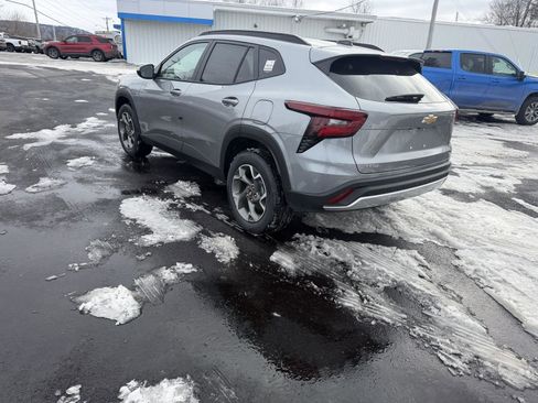 New 2026 Chevrolet Trax LT w/ Driver Confidence Package image 4