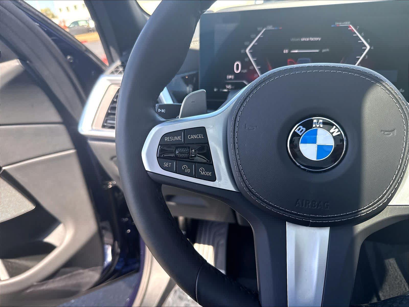 Used 2026 BMW X5 xDrive40i w/ M Sport Package AWD/4WD image 14