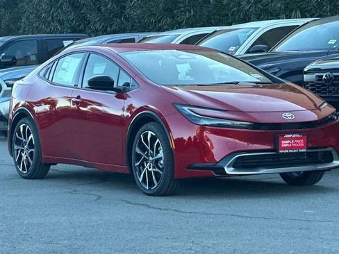 New 2026 Toyota Prius Plug-In Hybrid FWD image 13