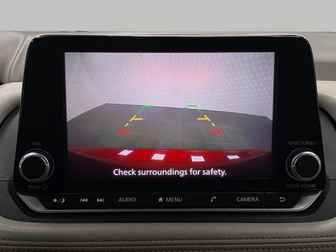 Used 2025 Nissan Rogue SV image 23