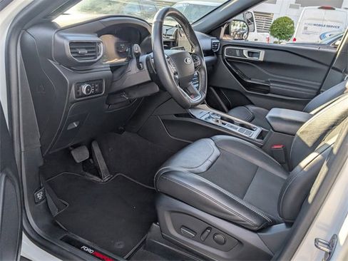 Certified 2023 Ford Explorer ST image 7