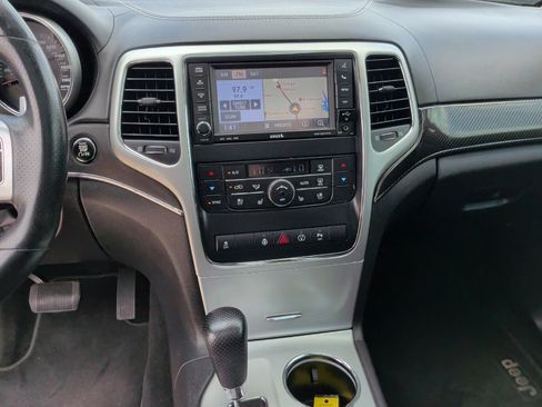 Used 2013 Jeep Grand Cherokee SRT8 AWD/4WD image 22