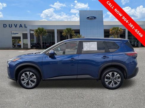 Used 2023 Nissan Rogue SV image 6