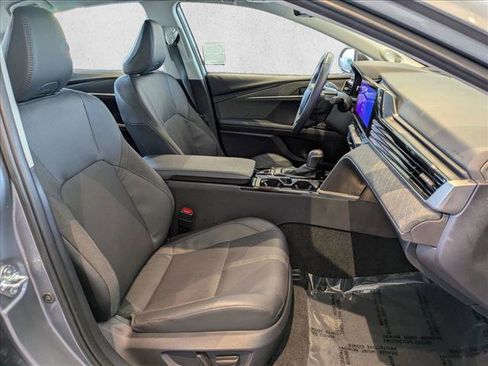 Used 2025 Toyota Camry XLE FWD image 21