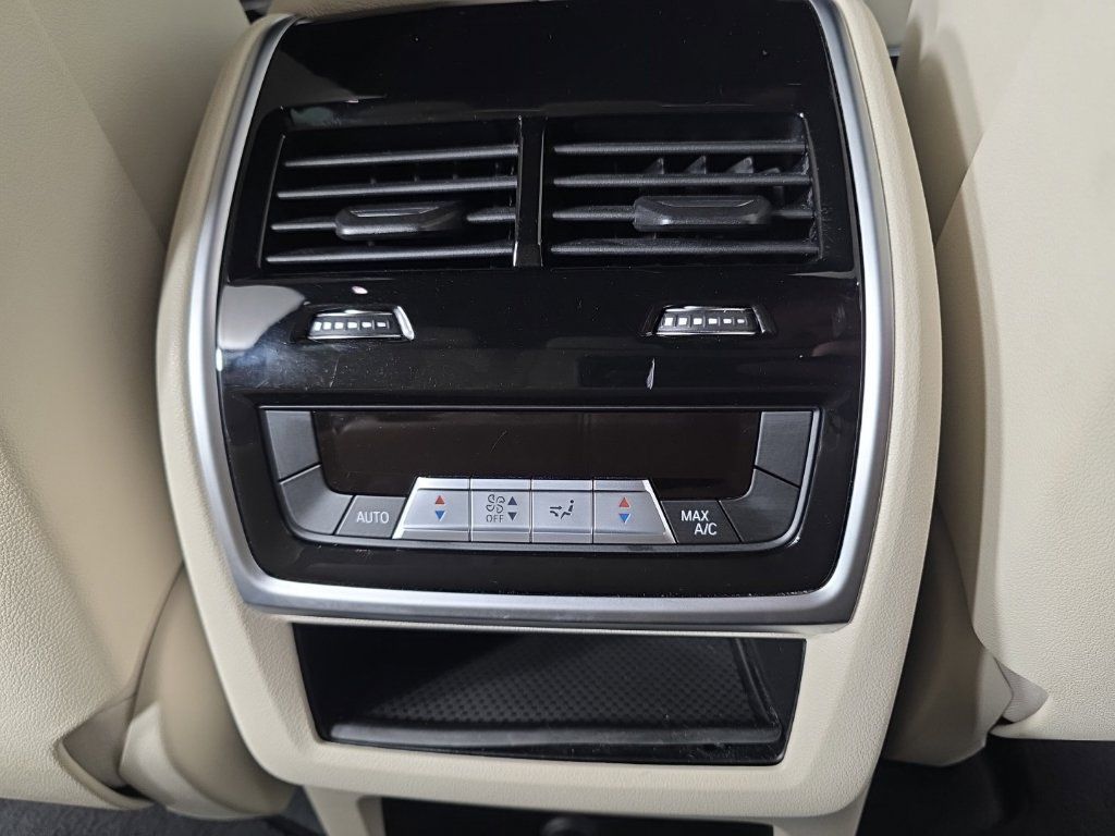 Used 2019 BMW X5 xDrive40i AWD/4WD image 39