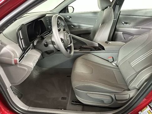 Used 2023 Hyundai Elantra SEL w/ Cargo Package FWD image 12