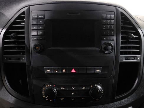 Used 2019 Mercedes-Benz Metris Passenger image 45