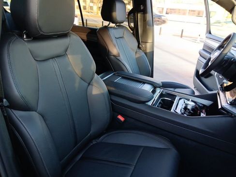 New 2026 Jeep Grand Wagoneer 4WD image 20