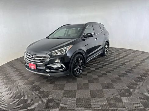 Used 2017 Hyundai Santa Fe Sport FWD image 3