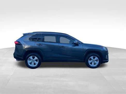 Used 2020 Toyota RAV4 XLE image 6