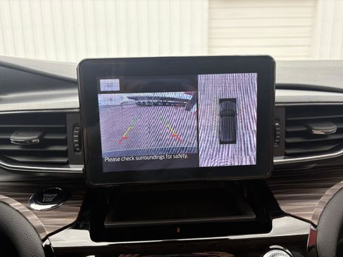 Used 2023 Ford Explorer Limited image 42