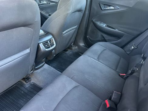 Used 2019 Chevrolet Malibu LT w/ Driver Confidence Package FWD image 4
