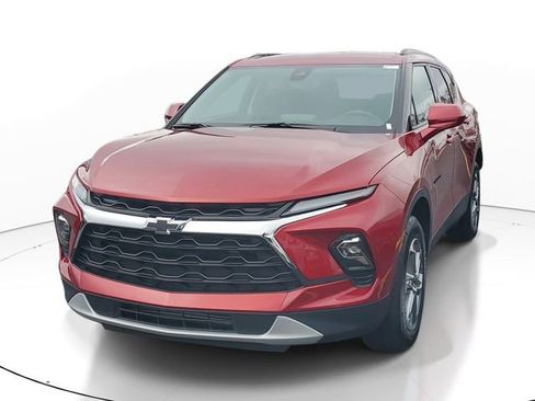 Certified 2023 Chevrolet Blazer LT w/ Convenience Package image 2