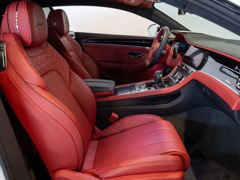 Used 2022 Bentley Continental GT Speed image 12