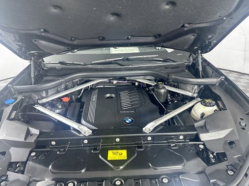 Used 2023 BMW X5 xDrive40i w/ Premium Package image 35