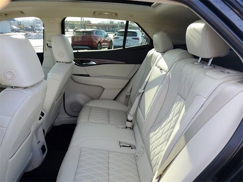 Certified 2023 Buick Envision Avenir image 27