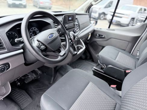 Used 2025 Ford Transit 250 Low Roof w/ Exterior Upgrade Package image 17