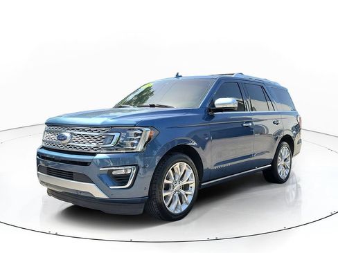 Used 2018 Ford Expedition Platinum RWD image 3