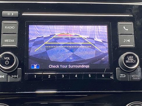 Used 2017 Honda CR-V LX image 28