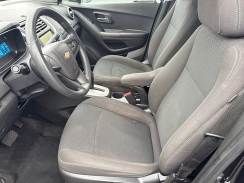 Used 2016 Chevrolet Trax LS w/ LPO, Cargo Package FWD image 20