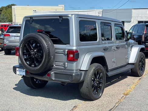 Certified 2021 Jeep Wrangler Unlimited Sahara w/ Cold Weather Group image 3