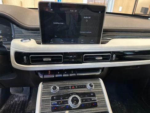 Used 2020 Lincoln Aviator Black Label w/ Dynamic Handling Package image 10