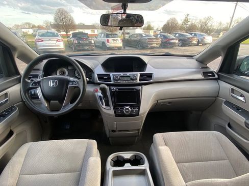 Used 2015 Honda Odyssey EX image 8