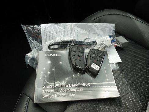 Used 2024 GMC Sierra 1500 Elevation image 49