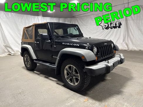 Used 2012 Jeep Wrangler Rubicon w/ PWR Convenience Group AWD/4WD image 1