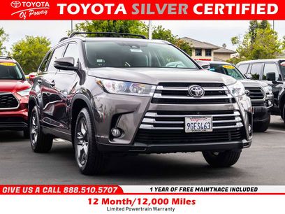 Used 2017 Toyota Highlander Limited Platinum