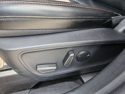 Used 2025 Ford Escape ST-Line FWD image 32