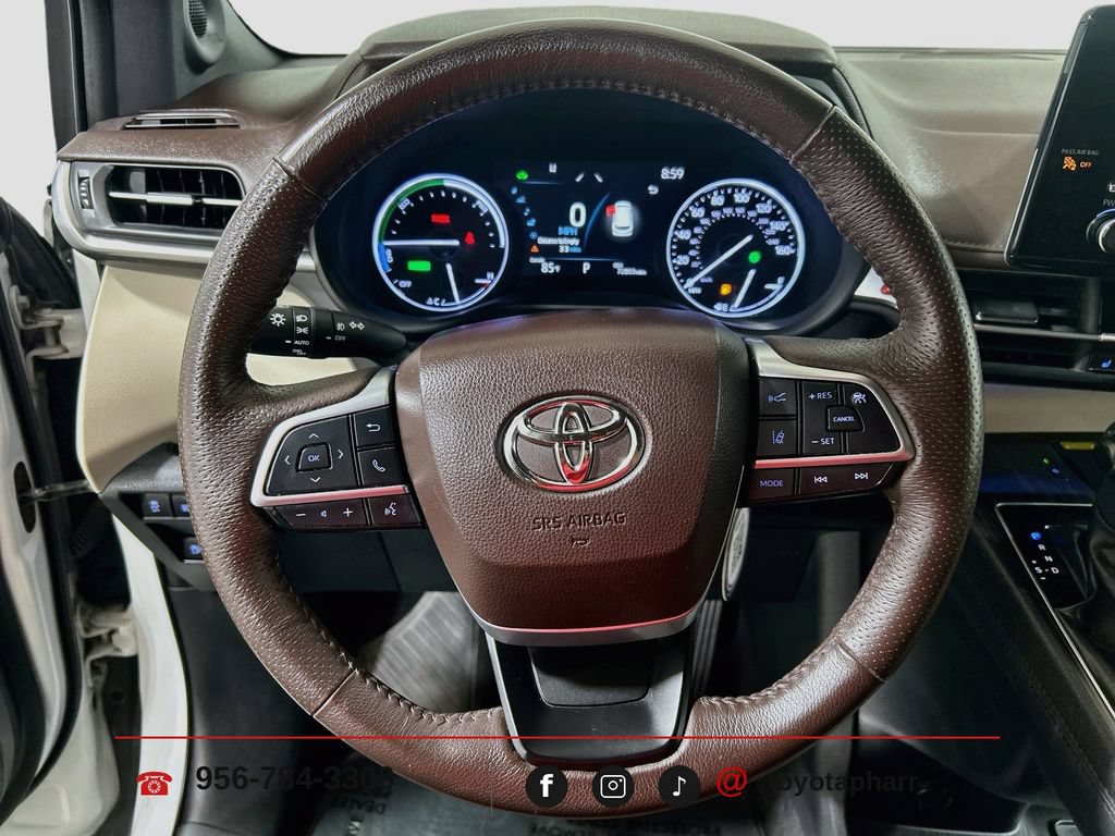 Used 2021 Toyota Sienna Platinum FWD image 10
