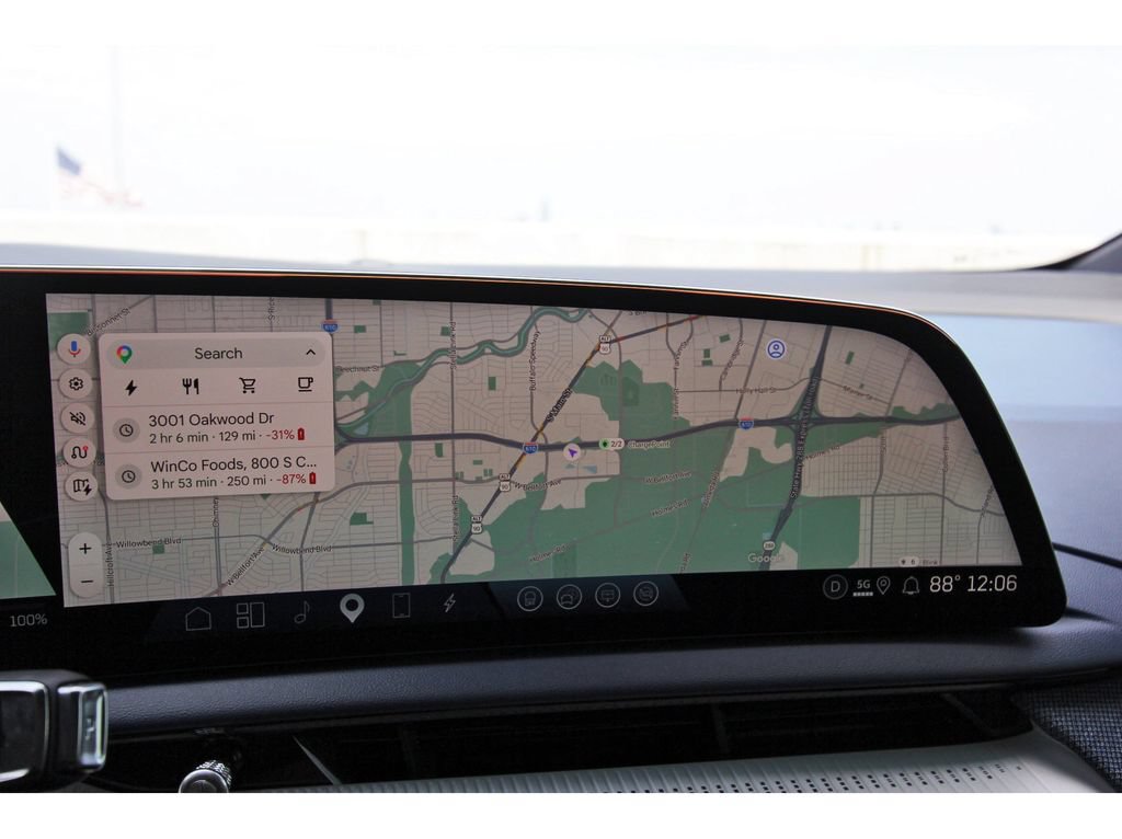 Certified 2025 Cadillac Optiq Sport 2 AWD/4WD image 23