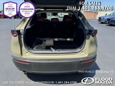 New 2025 MAZDA CX-30 Carbon image 8