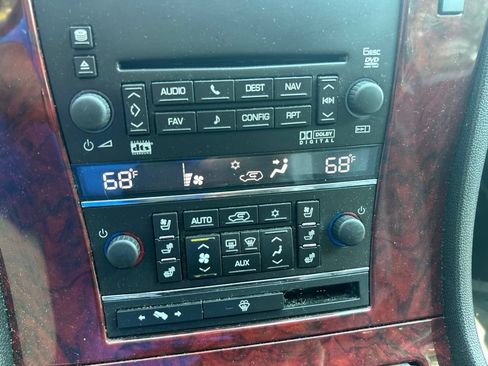 Used 2007 Cadillac Escalade AWD w/ Information Package image 20