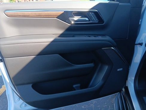 New 2026 Chevrolet Tahoe High Country image 16