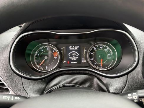 Used 2019 Jeep Cherokee Latitude w/ Popular Appearance Group image 18