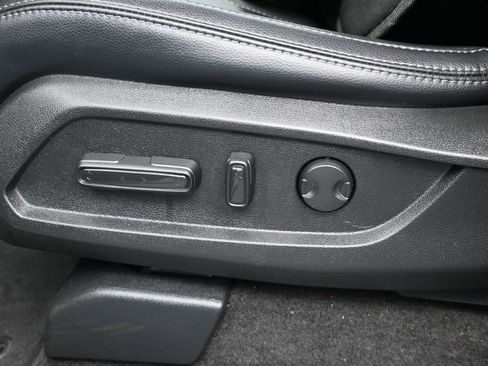 Certified 2023 Honda Pilot EX-L image 12