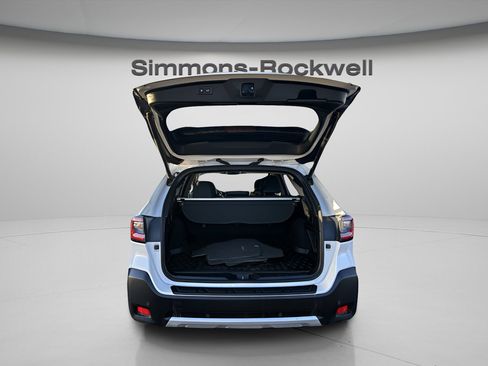 Used 2024 Subaru Outback Limited image 25