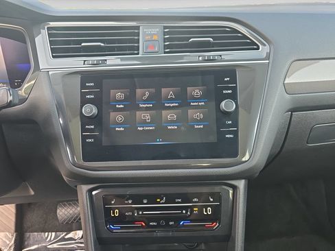 Certified 2023 Volkswagen Tiguan SE AWD/4WD image 15