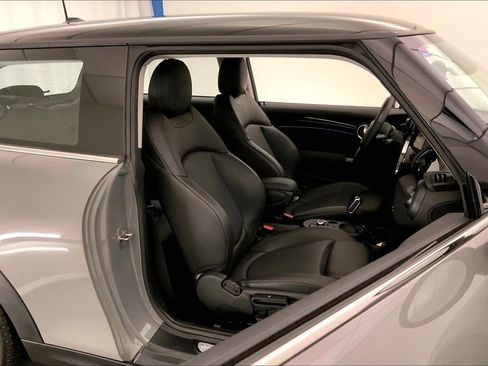 Used 2022 MINI Cooper SE image 6